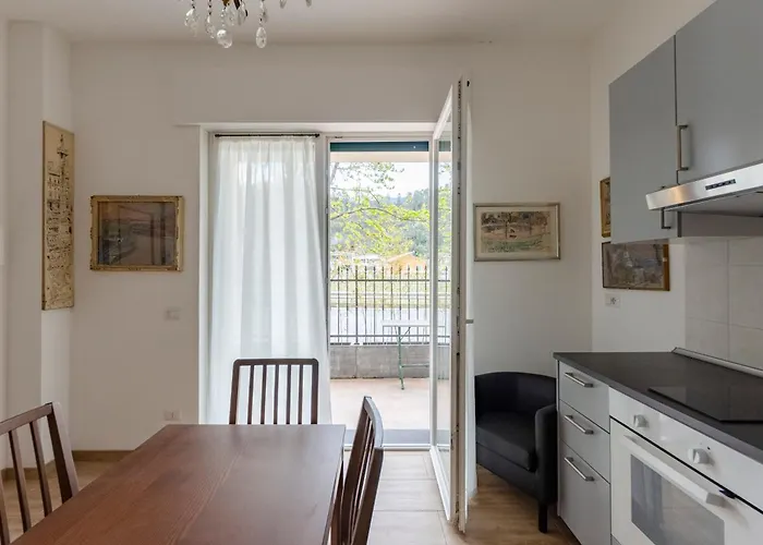 Casa Degli Artisti 1 *